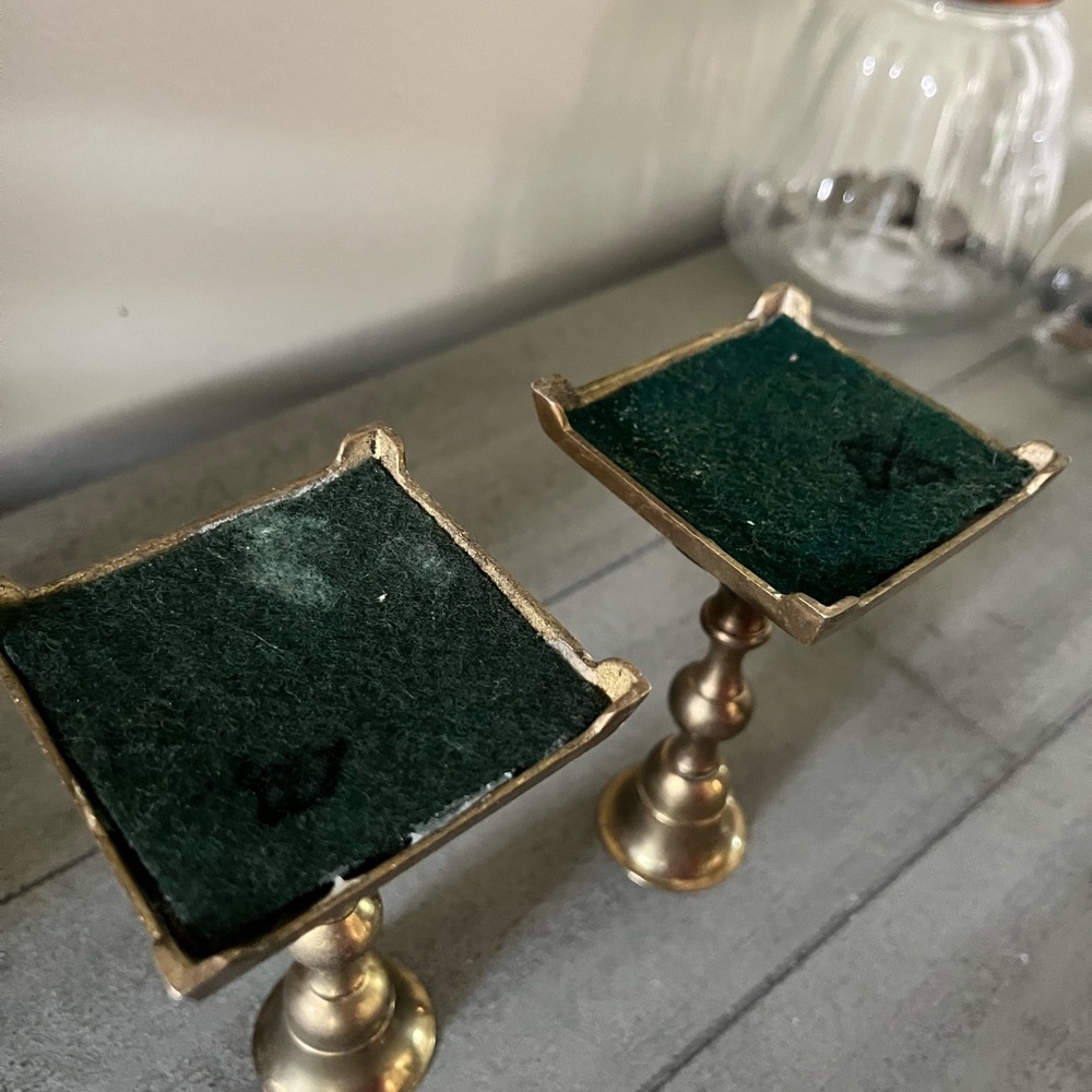 (2) Vintage Solid Brass Candlestick Holders - Picture 5 of 6